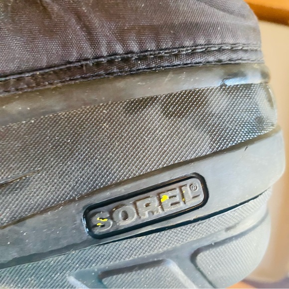 Sorel Flurry Black and Green Womens Boots - Picture 7 of 10